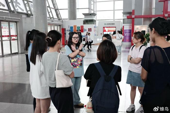 中美关税战义乌影响_tiktok印尼直播专线_轰炸电话 Shop全托管模式